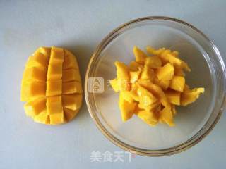 杨枝甘露的做法步骤：1