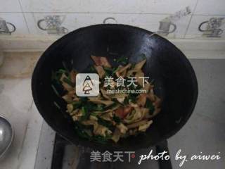 韭菜鸡蛋炒脆饼的做法步骤：10
