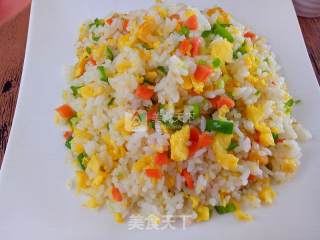 青椒火腿蛋炒饭的做法步骤：7