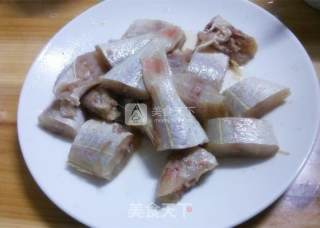 香辣红衫鱼的做法步骤：2