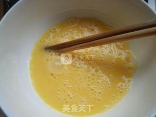鲜美鸡丝蛋羹的做法步骤：1