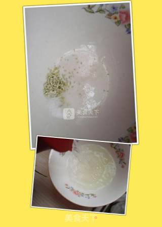 鲜美鸡丝蛋羹的做法步骤：2
