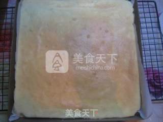 海绵宝宝彩绘蛋糕卷的做法步骤：11