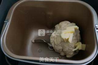 培根香葱面包圈的做法步骤：3