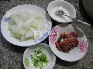 腊肉烩冬瓜的做法步骤：1