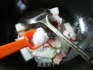 腊肉烩冬瓜的做法步骤：7