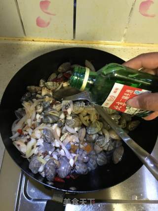 爆炒花蛤的做法步骤：5