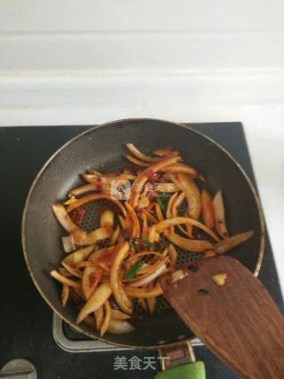 麻辣鱿鱼的做法步骤：5