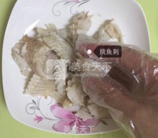 宝宝辅食之青菜番茄鲈鱼粥的做法步骤：5