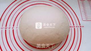百变面食之豆沙包的做法步骤：4