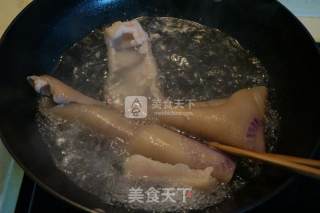 炒猪皮的做法步骤：2