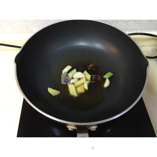 红烧带鱼的做法步骤：4