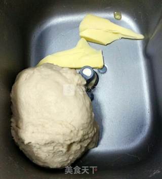 豆沙面包的做法步骤：2