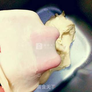 豆沙面包的做法步骤：3