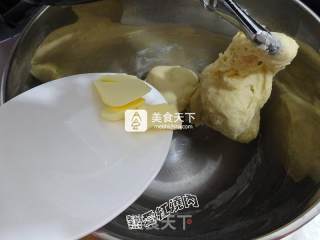 ——玉米肠餐包的做法步骤：4