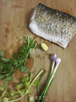 酱香蒸鲩鱼腩的做法步骤：1