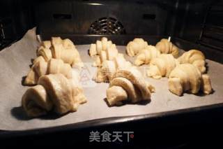 牛角面包的做法步骤：7