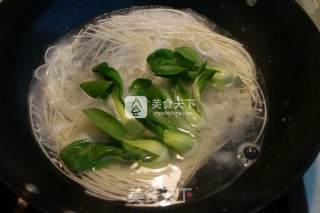 香菇酱拌面的做法步骤：3