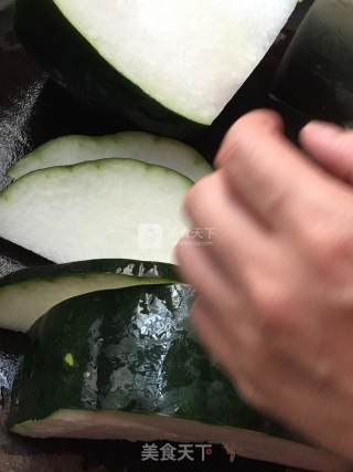 夏日最解暑--冬瓜茶的做法步骤：1