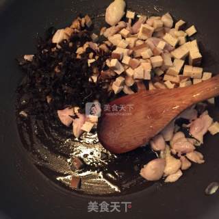 炸酱面-上海八宝酱面的做法步骤：3