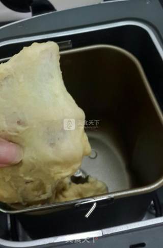 杏仁芝麻馅面包的做法步骤：3