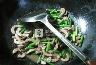 【送万佳湖南特产】分享蒜薹炒猪腰的做法步骤：8