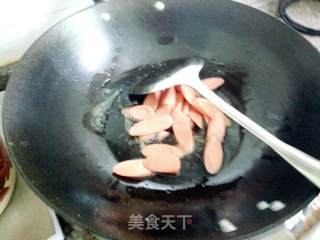 榨菜炒青椒火腿肠的做法步骤：8