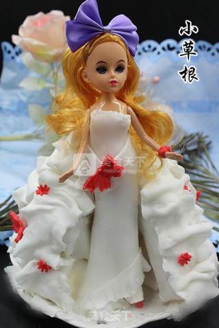 芭比娃娃翻糖蛋糕的做法步骤：23