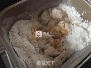 南瓜馒头--金灿灿的刀切馒头的做法步骤：3