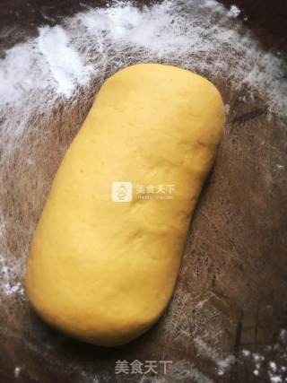 南瓜馒头--金灿灿的刀切馒头的做法步骤：8