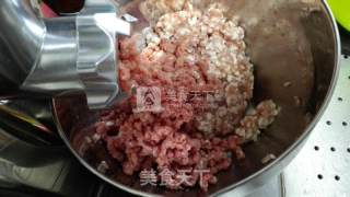 牛肉大包的做法步骤：1
