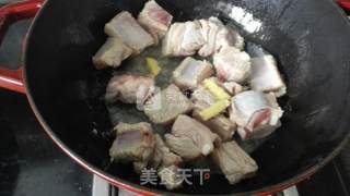 红烧排骨的做法步骤：2