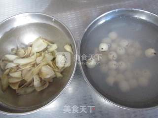 百合连籽粥的做法步骤：2