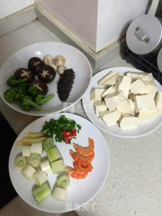 香辣海参豆腐煲的做法步骤：4