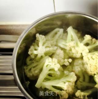 花菜浓汤的做法步骤：3