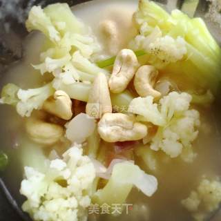 花菜浓汤的做法步骤：4