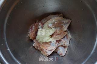 蒜香烤翅的做法步骤：3