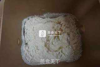 牛肉汉堡的做法步骤：1