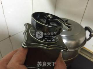 剁椒鱼头的做法步骤：3