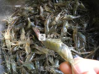 三虾面的做法步骤：1