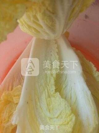 爽口辣白菜的做法步骤：2