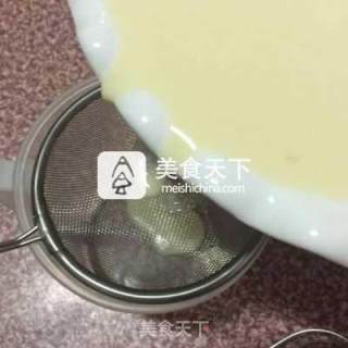 【湖南送万佳特产】牛奶炖蛋的做法步骤：3