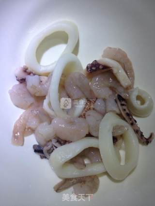 海鲜意面的做法步骤：1