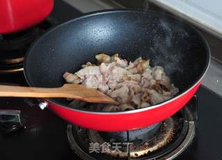香菇酱小炒肉的做法步骤：3