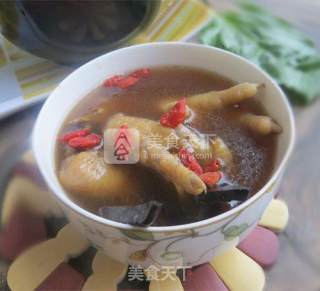 三高吃什么好-灵芝枸杞凤爪汤的做法步骤：4