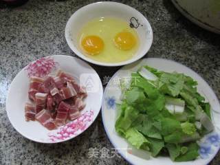 咸肉小白菜炒鸡蛋的做法步骤：1