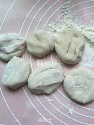 红糖黑芝麻小饼的做法步骤：3