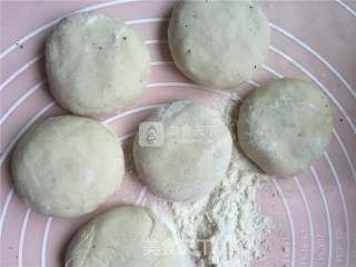 红糖黑芝麻小饼的做法步骤：5