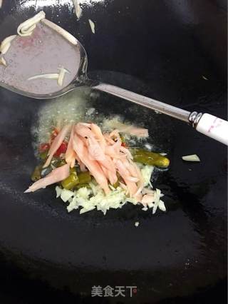 泡椒炒杏鲍菇的做法步骤：5