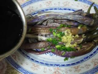 秘制蒸茄子的做法步骤：6